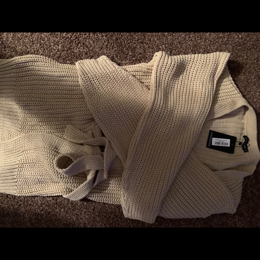 Pretty Little Thing Cardigan